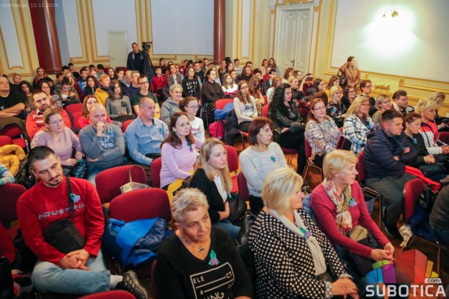 Đaci podsetili na heroine Velikog rata