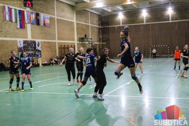 Rukomet: Održan 3. veteranski turnir, "Familija" i "Frajle" najuspešniji