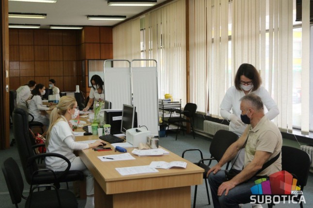 Gradonačelnik Stevan Bakić primio vakcinu