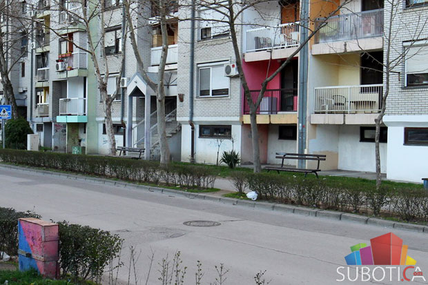 Pretučena devojka na Prozivci