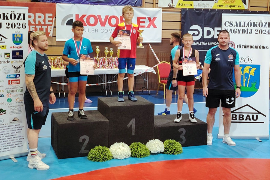 Rvanje: Luka Ivankov (U9) osvojio bronzu u Slovačkoj