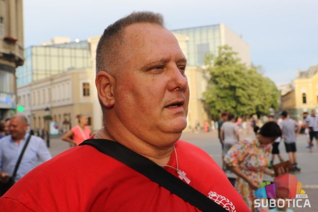 Izgradnju ledene dvorane prvog dana podržalo 2.500 Subotičana