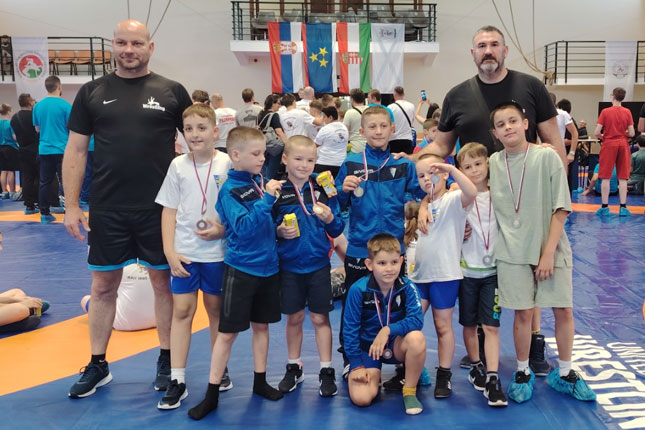 Rvanje: Nađ najbolji na „37. Gedžinom memorijalu“, devet medalja za Spartak u Kanjiži