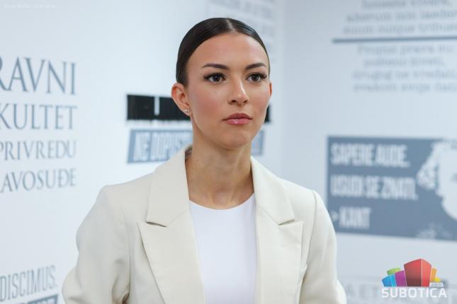 Na Pravnom fakultetu održano predavanje "Službena upotreba jezika i pisma u postupku"