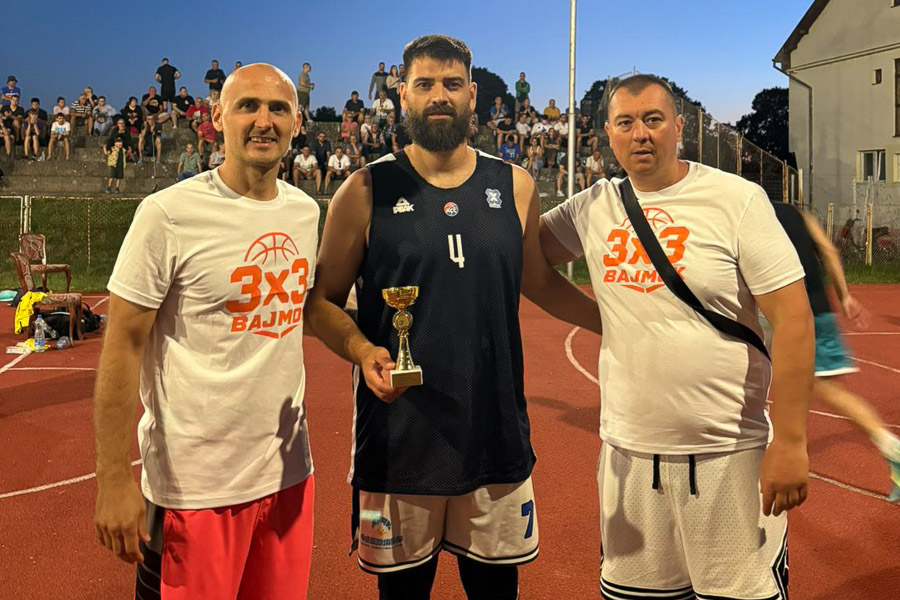 Četvrti "Basket 3x3 Bajmok" okupio 20 ekipa, "Samba kafa" najuspešnija