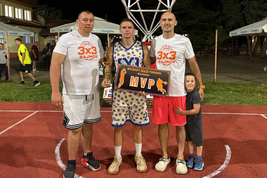 Četvrti "Basket 3x3 Bajmok" okupio 20 ekipa, "Samba kafa" najuspešnija
