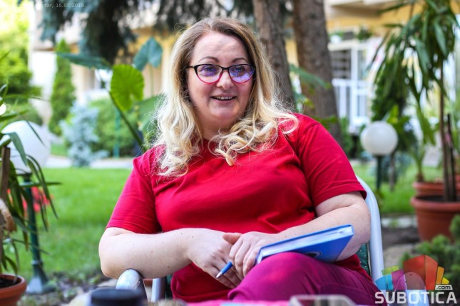 Studentkinje leto provode radeći u Gerontološkom centru