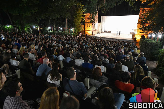 Gorki list Nagrada publike filmu "Devojka"