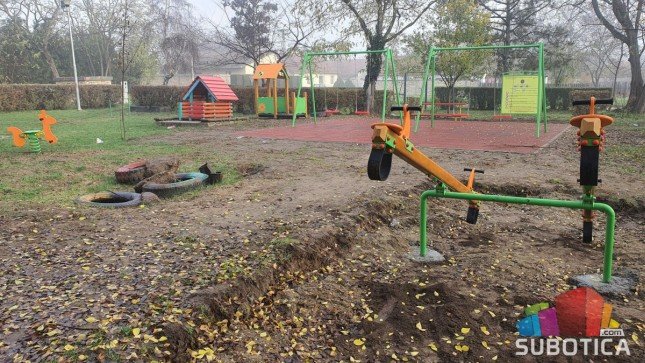 Obnavljaju se četiri dečja igrališta u gradu