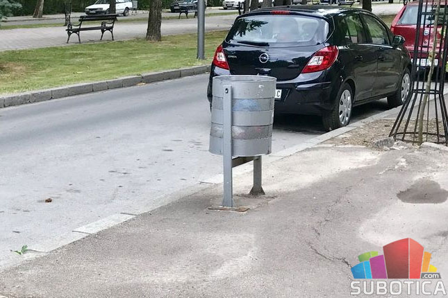 Kante na Radijalcu uklonjene jer su sugrađani u njih bacali kućni otpad