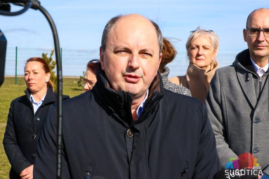 Novi zeleni štit oko Regionalne deponije – posađeno više od 2.000 sadnica