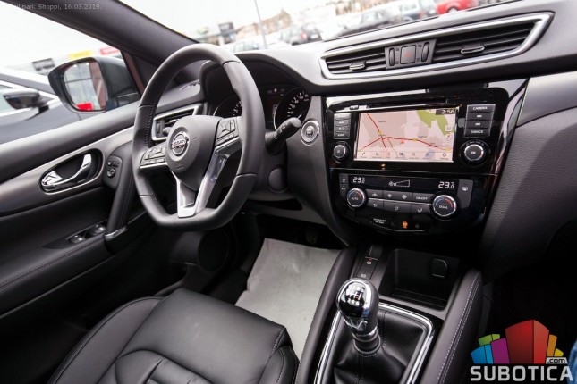 Predstavljeni novi modeli "Nissan" vozila