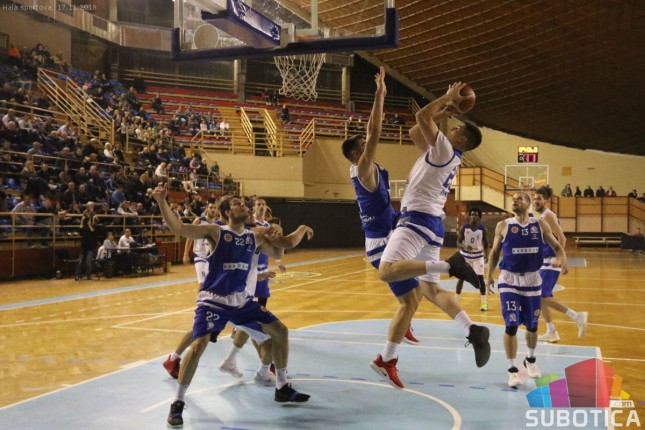 Košarka: Spartak u neizvesnoj završnici propustio priliku da savlada Novi Pazar