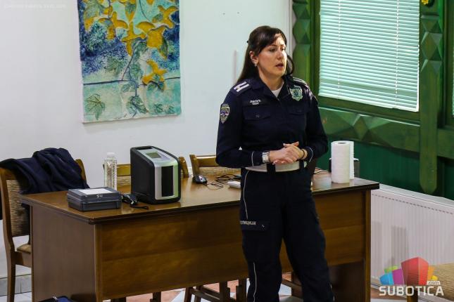 Budući medicinari učili o tome kako postupiti u slučaju saobraćajne nezgode