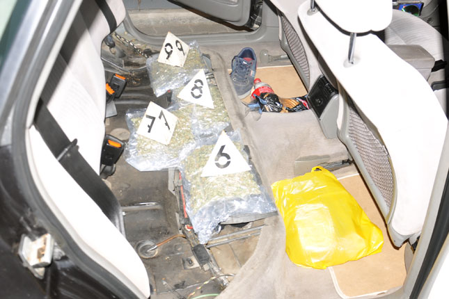 Uhapšeni u posedu 2,2 kilograma marihuane