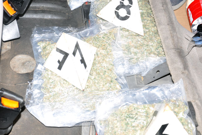 Uhapšeni u posedu 2,2 kilograma marihuane