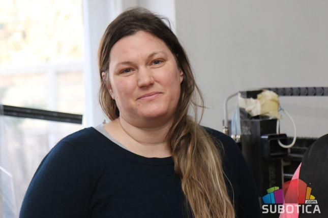 Nedelja nežnijeg pola - Stolarska radionica za proizvodnju ekoloških igračaka ponos sestara Julije i Silvije