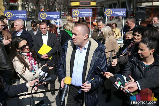 DS neće dozvoliti da mladi masovno beže iz Srbije