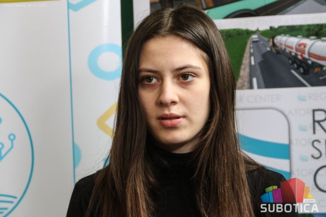 Đaci Tehničke škole na obuci u centru za simulaciju vožnje "Reginet"