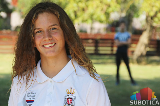 Oni dolaze: Petra Buljovčić, učenica OŠ "Miroslav Antić" i članica Jedriličarskog kluba "Reful"