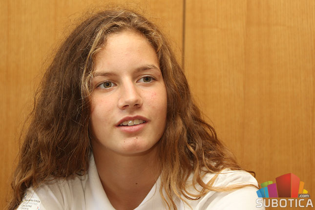 Oni dolaze: Petra Buljovčić, učenica OŠ "Miroslav Antić" i članica Jedriličarskog kluba "Reful"