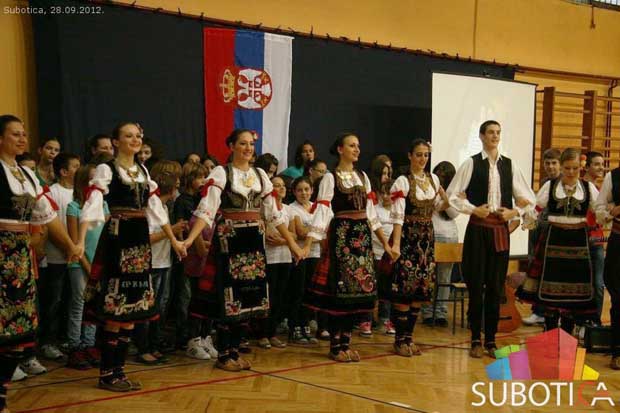 Deca sa Kosova u poseti OŠ "Sonja Marinković"