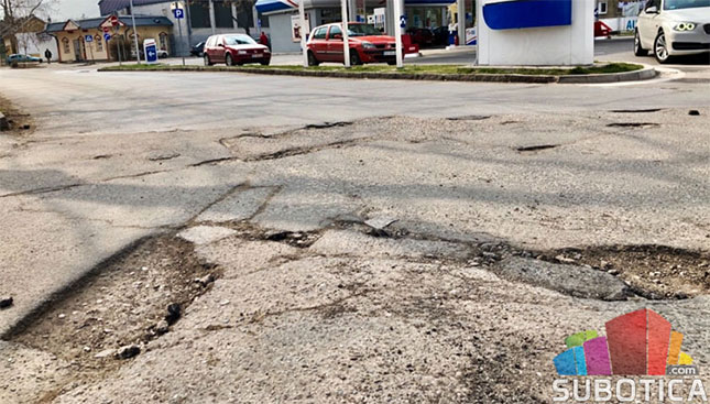 Intenzivnija sanacija rupa na putevima od aprila