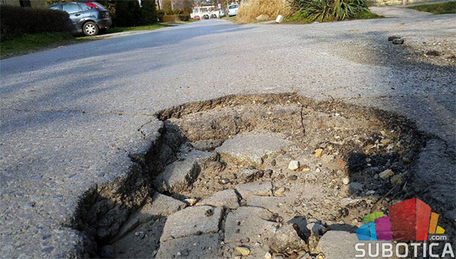 Intenzivnija sanacija rupa na putevima od aprila