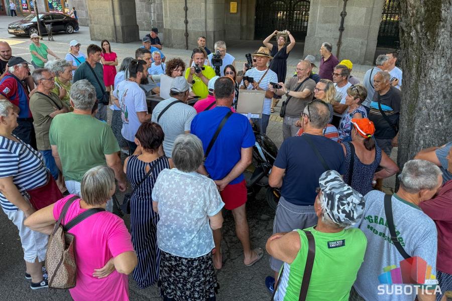 Protest vlasnika električnih dvotočkaša: „Želimo da ih registrujemo, ali niko ne zna kako“