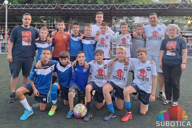 Mali fudbal: „Tvrđava Kula“ pobednik 5. Memorijala „Boris Popović –Pop“