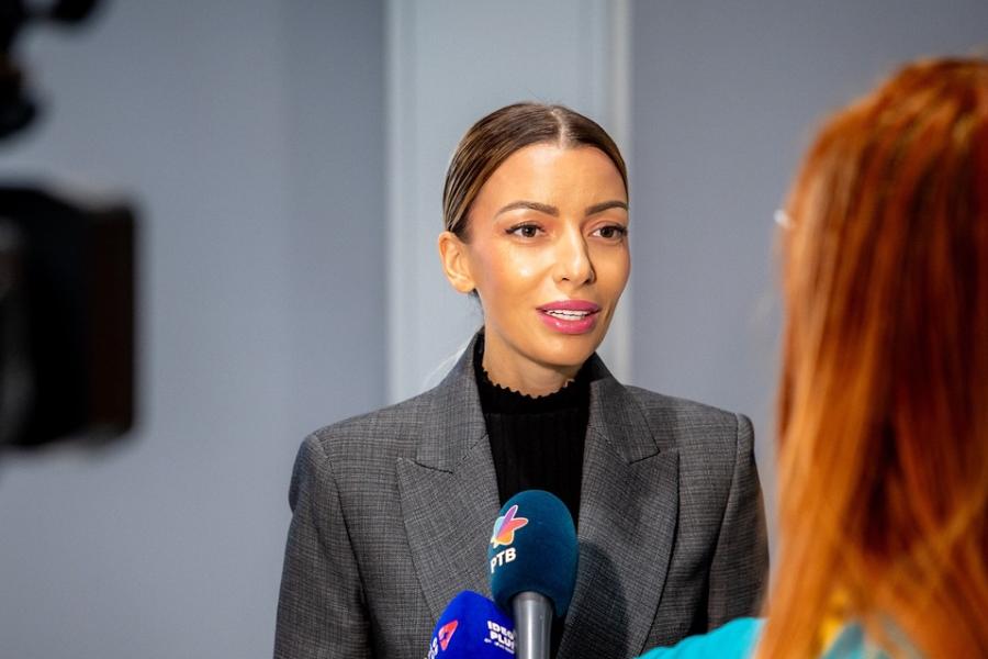 „Swarovski“ planira širenje proizvodnje, ministarka privrede obišla pogon i razgovarala sa rukovodstvom fabrike