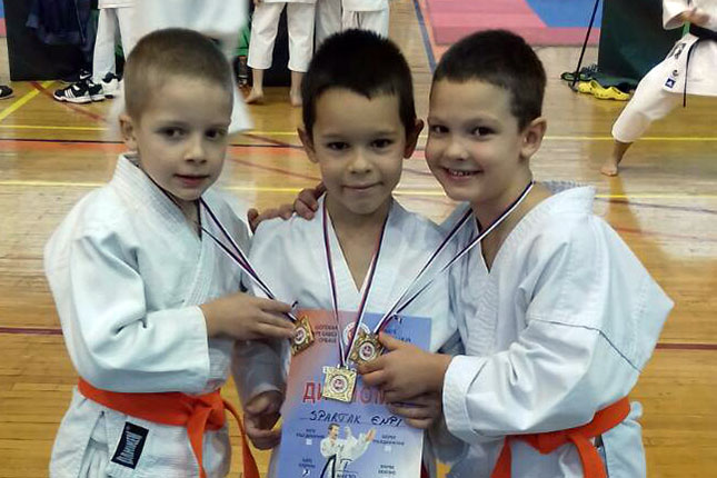 Karate: Takmičari Spartak Enpija osvojili 38 medalja na Kupu Vojvodine u Apatinu