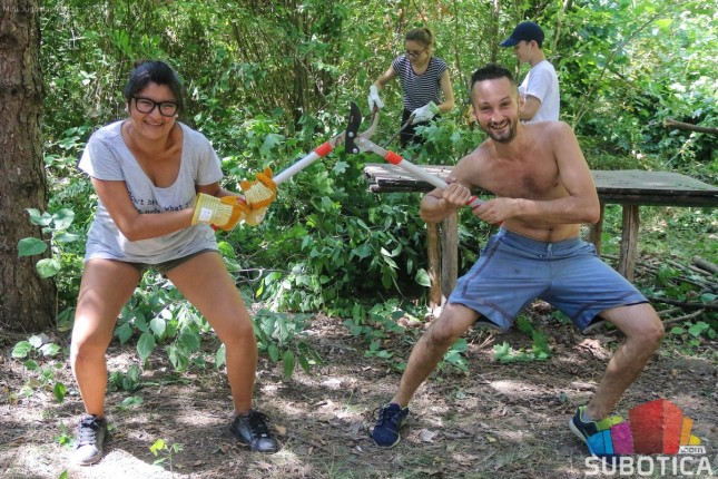 Volonteri iz celog sveta uređuju "Mini Jugoslaviju"