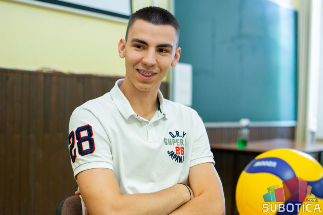 Oni dolaze – Kristian Šebek, Gimnazija „Svetozar Marković“