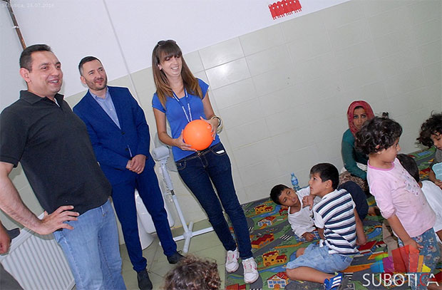 Prihvatni centar u Subotici prepun