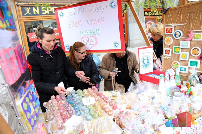 Održan Vašar humanosti na trgu