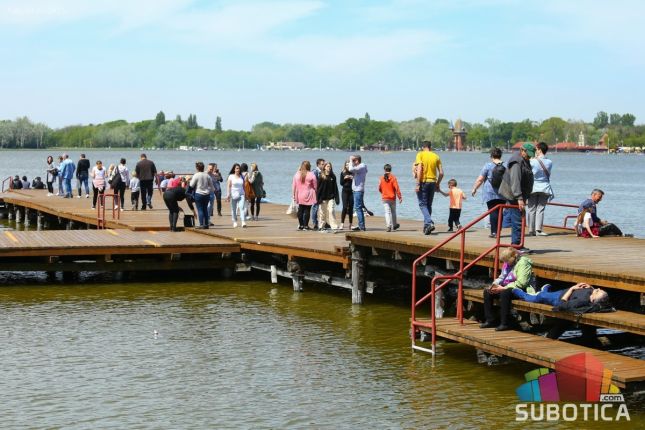 Prvomajski uranak na Paliću posetilo 40.000 ljudi