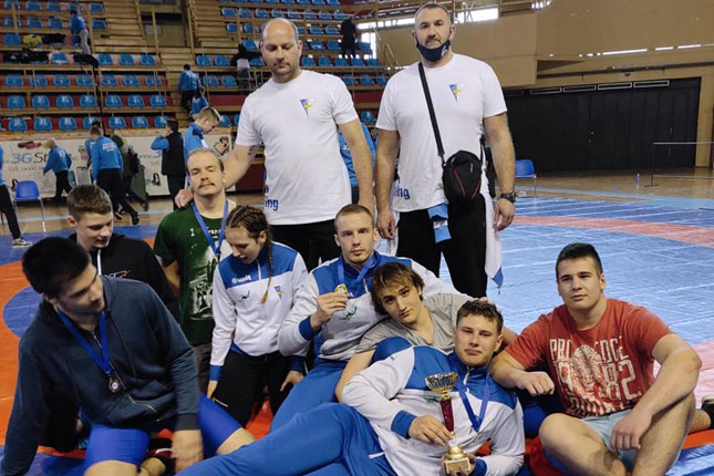 Rvanje: Juniori i pioniri Spartaka najupešniji na Prvenstvu Vojvodine