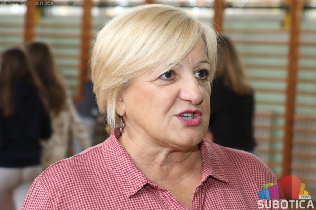 Epidemija otežala organizaciju nastave, veliki broj zaposlenih na bolovanju