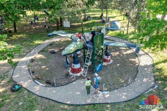 Mini Jugoslavija vrvela od posetilaca, avion najveća atrakcija