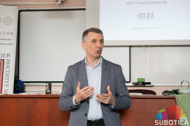 Polaznici kursa uspešno savladali osnove kineskog jezika