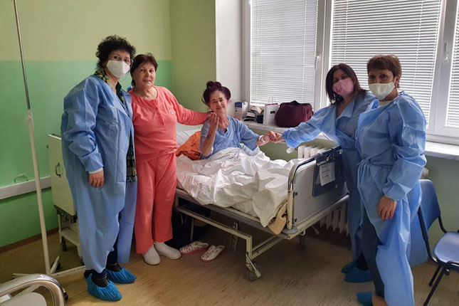 Poseta pacijentkinjama onkologije povodom Dana žena