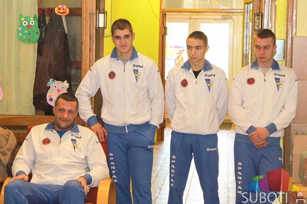 Bokseri Spartaka obišli decu iz Kolevke u sklopu Nedelje osoba sa invaliditetom