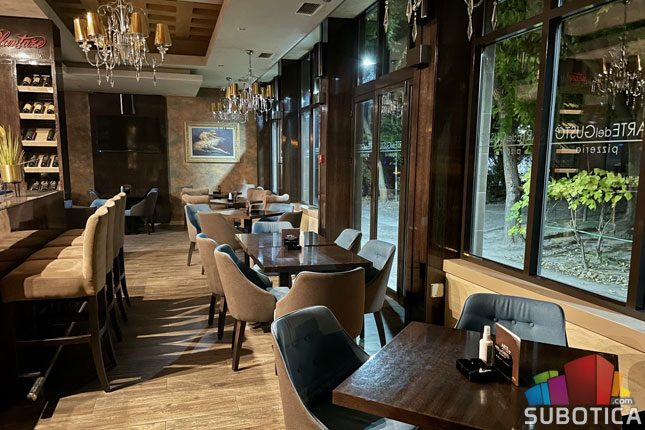 Ugostitelji skraćuju rad do 20 časova, pripremaju predlog o primeni kovid propusnica