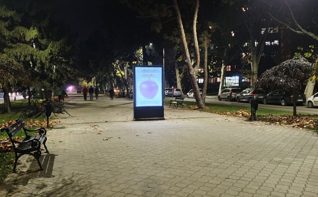 Svetleći reklamni panoi izazvali negodovanje Subotičana