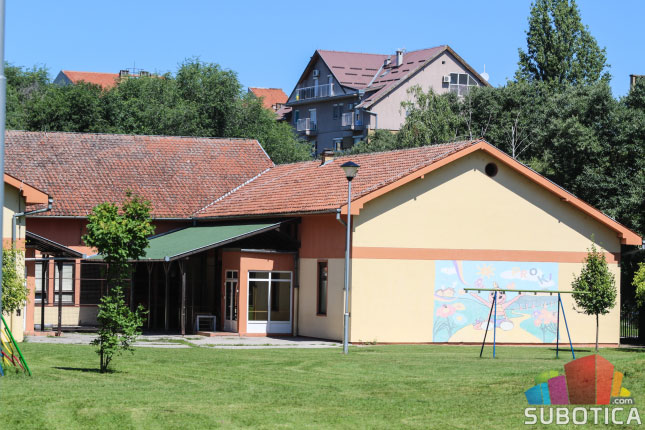 Na bolovanju 32 vaspitača, u vrtićima nešto više od trećine upisane dece