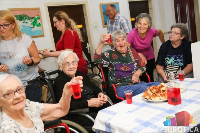 Stanovnici Gerontološkog centra „posetili“ Italiju