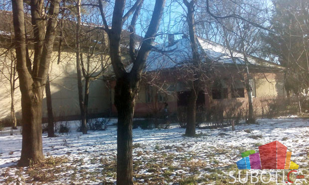 Pozorište podelilo meštane Čantavira