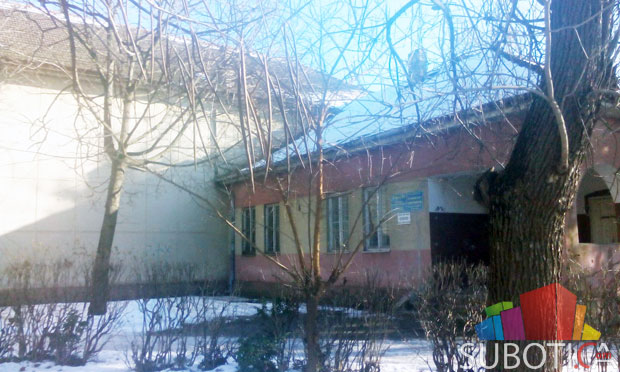 Pozorište podelilo meštane Čantavira