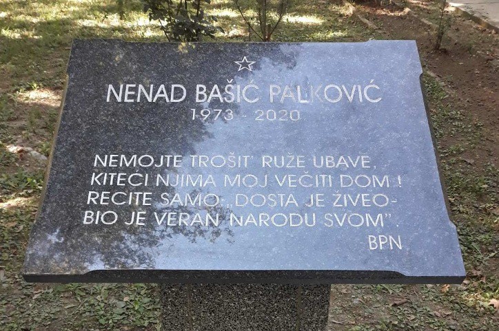 Postavljena spomen ploča starijem vodniku Nenadu Bašić Palkoviću
